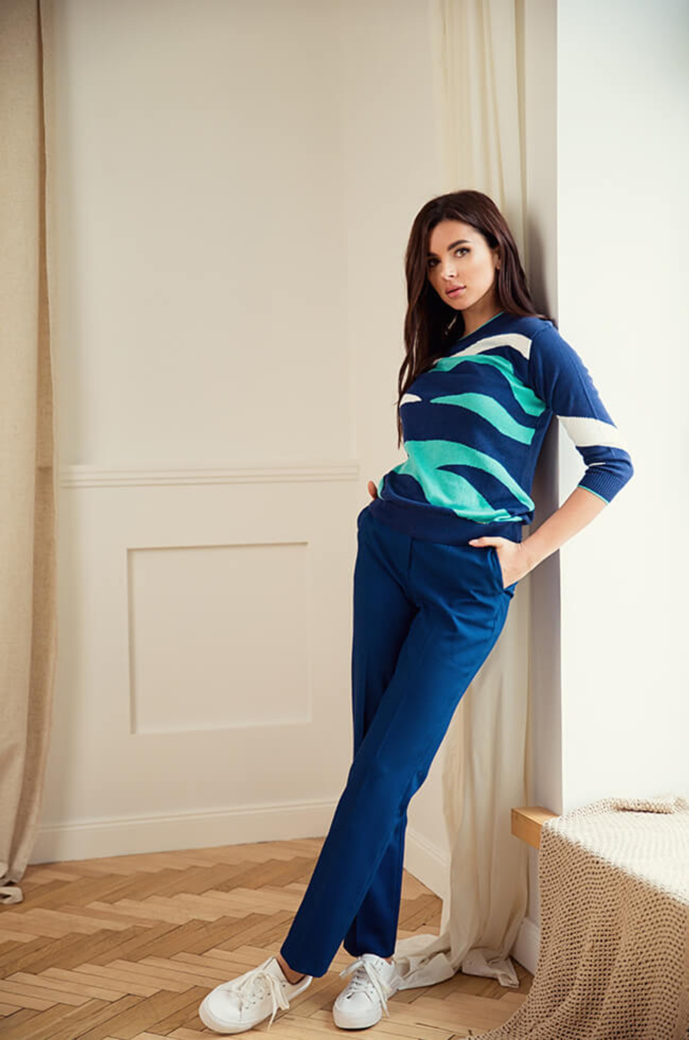 22145 Джемпер женский (синий жаккард)