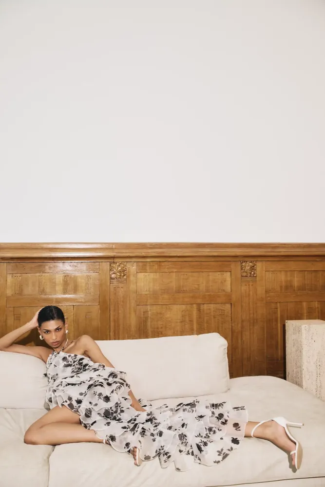 Dakota maxi, платье макси из молочной органзы с крупным цветочным принтом