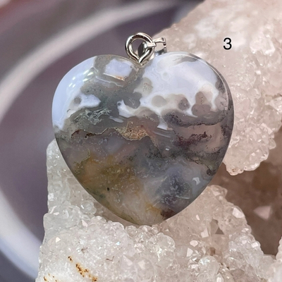 51308  Агат Моховой Кулон сердце 25мм