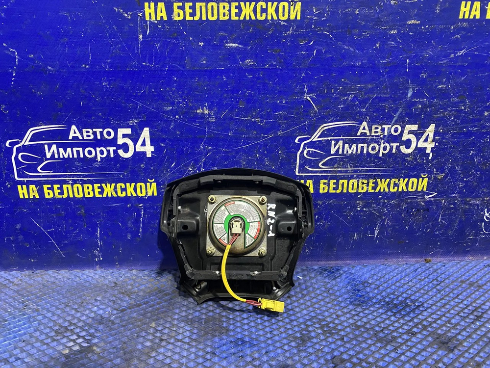 Подушка безопасности водительская Honda STREAM 2001