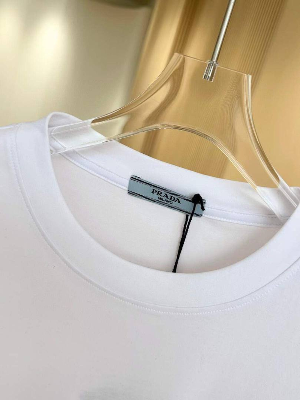 Футболка Prada