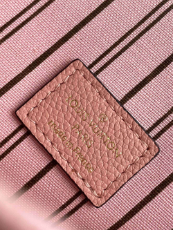 Louis Vuitton Pochette Metis
