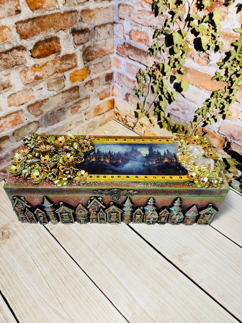 Шкатулка для часов и браслетов "Город"