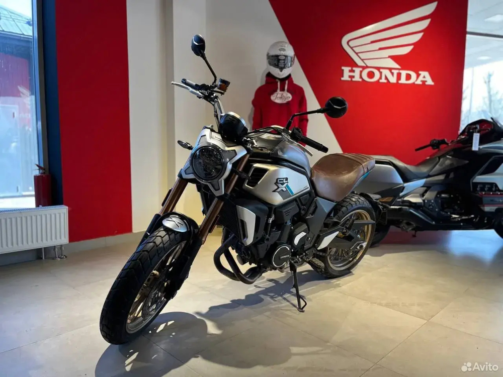 CFMoto 700CL-X Heritage, 2022