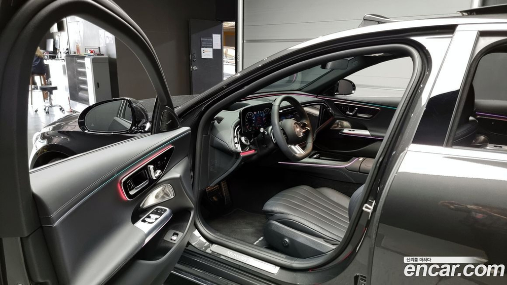 Mercedes-Benz E-Class W214 E300 4MATIC AMG Line (03.2024)