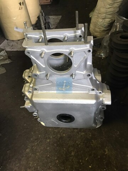 Крышка шестерен распределения в сборе 238Б-1002261-Б3