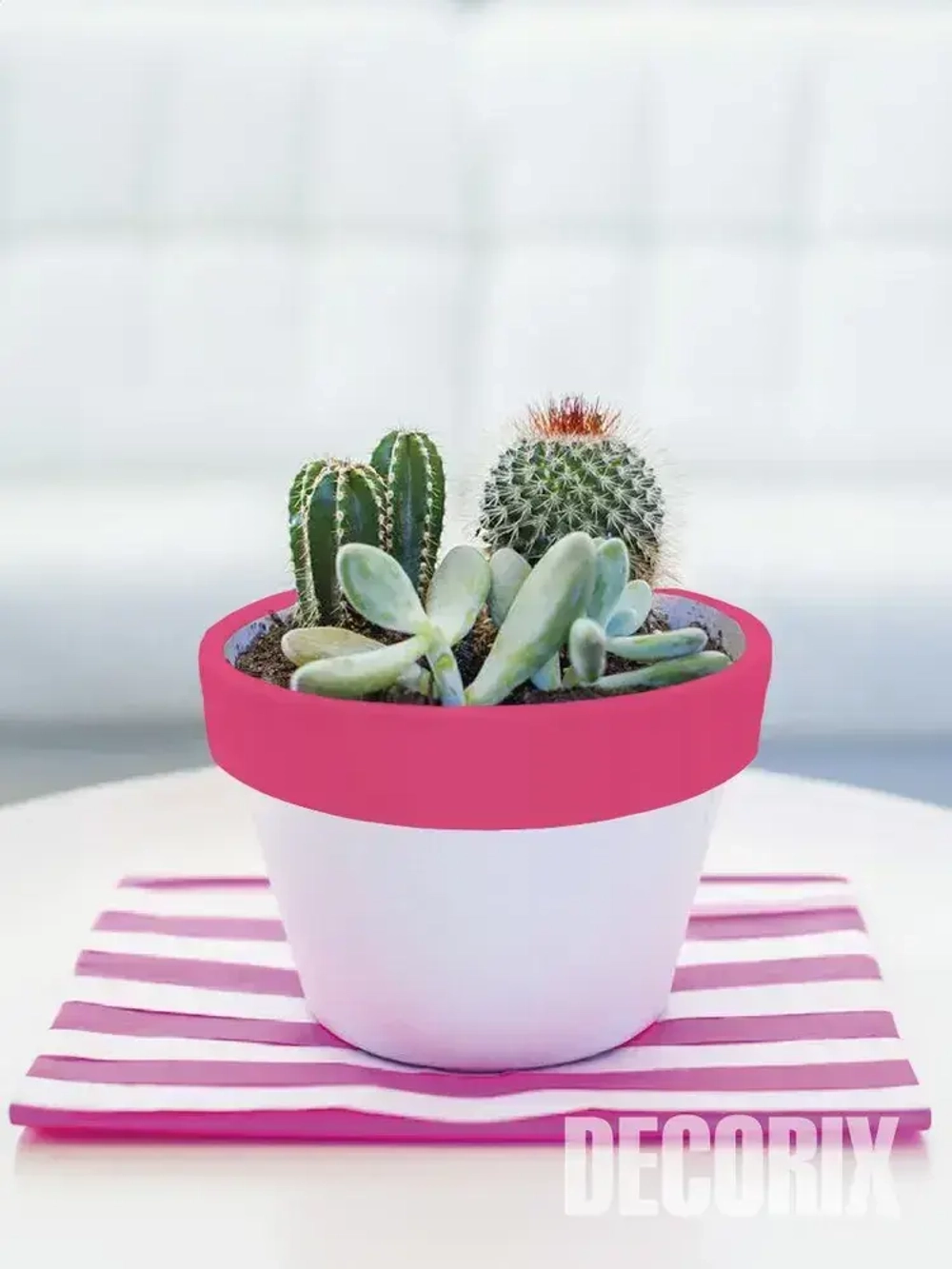 Краска аэрозольная малиновая флуоресцентная матовая DECORIX - эмаль акриловая в баллончике для любых поверхностей 520 мл