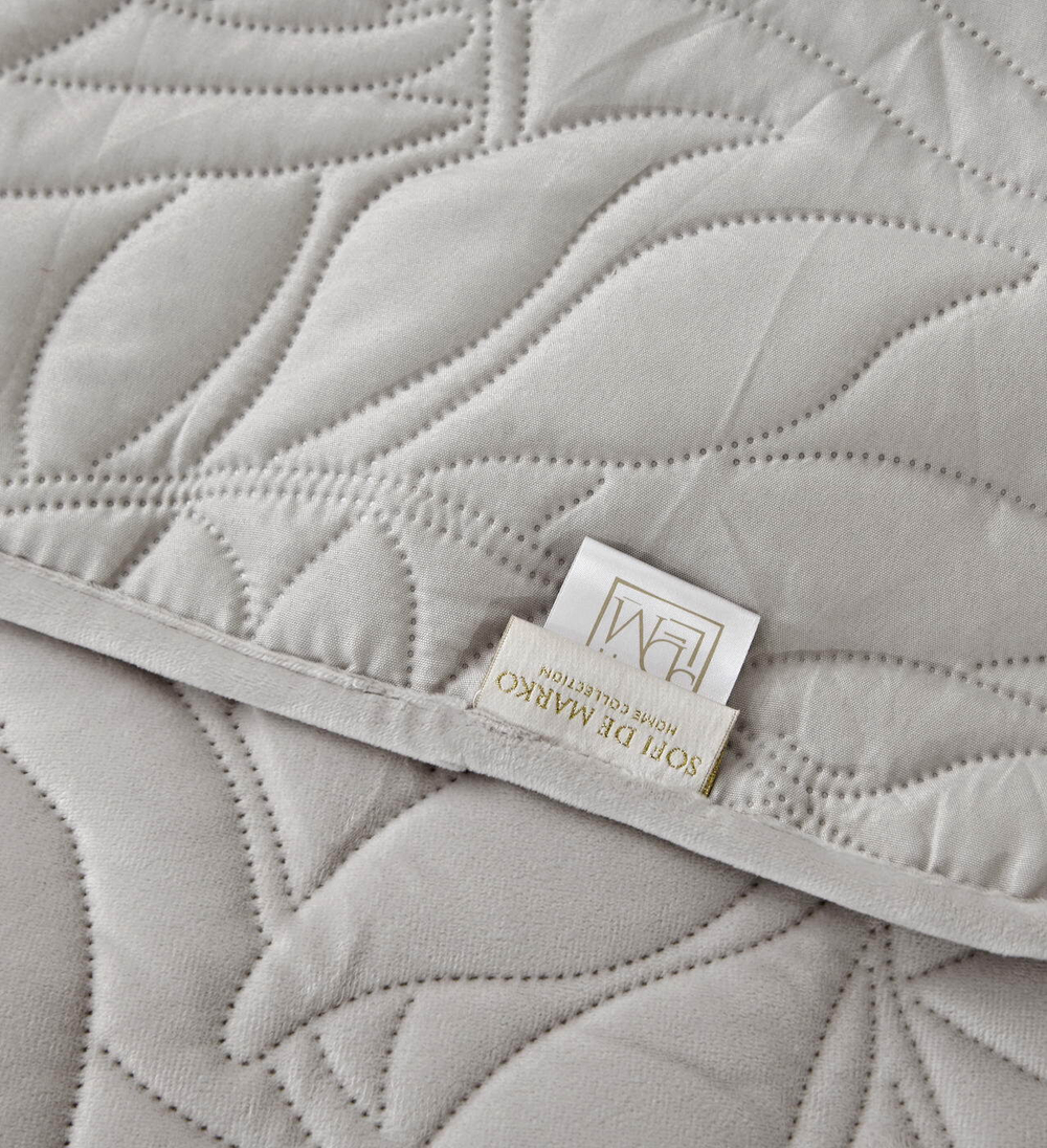 Покрывало 240х260 и 2 наволочки 50х70 Sofi De MarkO Глория серое