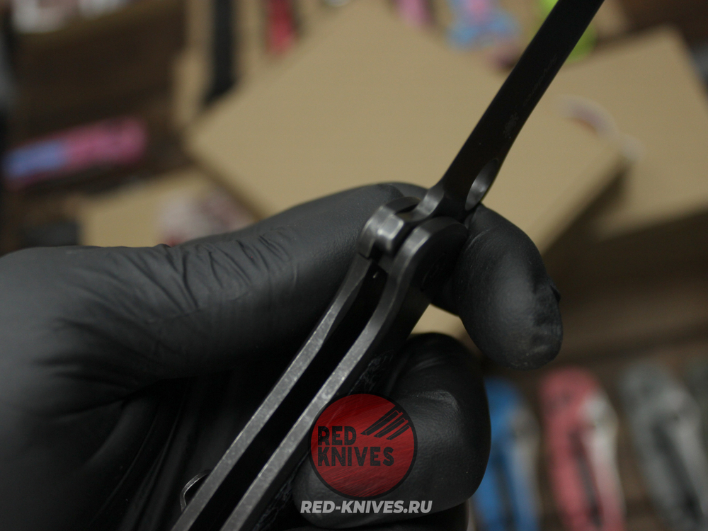 Нож Spyderco Slym - темная рукоять блэквош