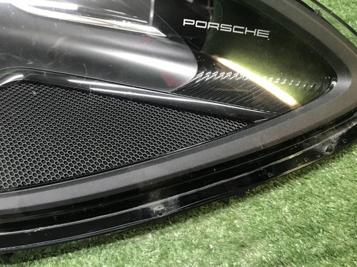 Фара правая Porsche Macan 95b (2018-2021) LED