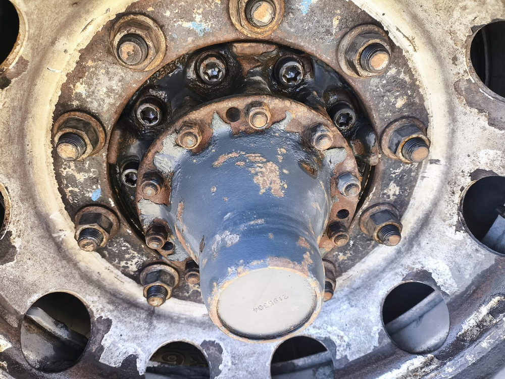 Крышка ступицы задней 2016г