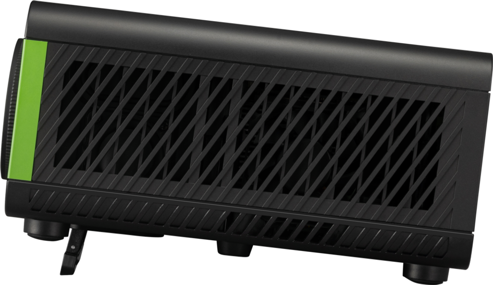 Тонкий профиль игрового проектора X2-4K Pro – не загромождает пространство.