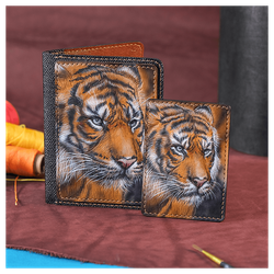 Кожаная обложка на паспорт «Тигр»
