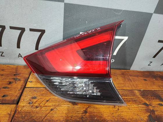 Фонарь задний правый внутренний Nissan X-Trail 3 (T32) 17-23 Б/У Оригинал 265506FP5B