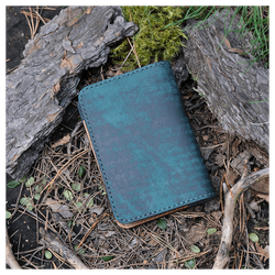 Кожаная обложка на паспорт «Шаманка»