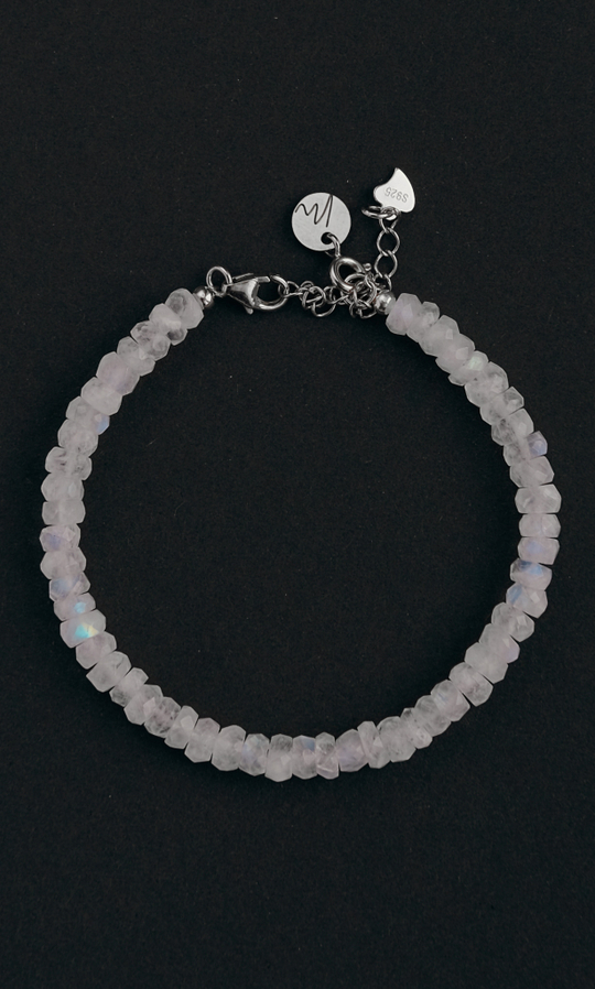 Браслет "Exclusive" из лунного камня рондель на замочке