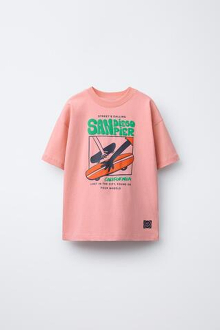 ZARA ФУТБОЛКА С РЕЛЬЕФНЫМ ПРИНТОМ, РОЗОВЫЙ