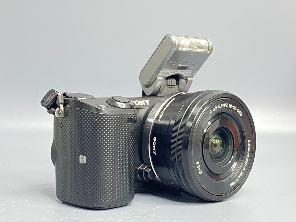 Sony NEX-5T kit 16-50mm