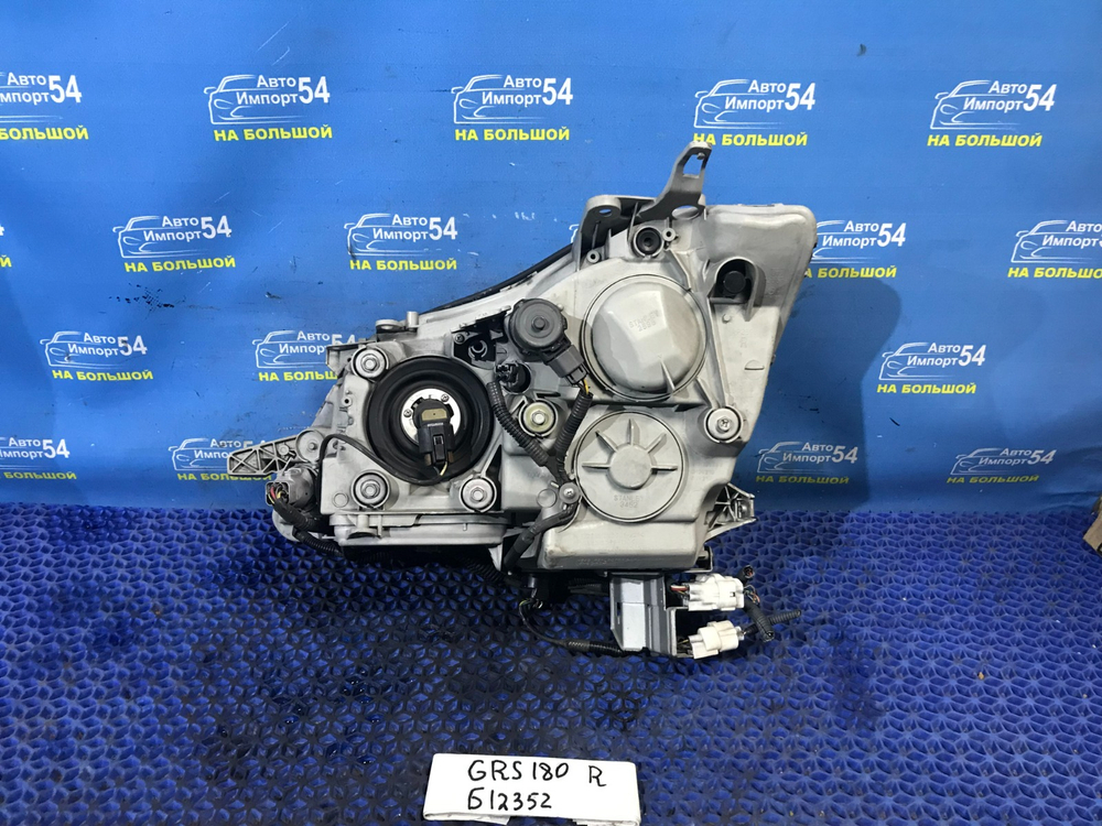 Фара передняя правая TOYOTA CROWN 2003-2008