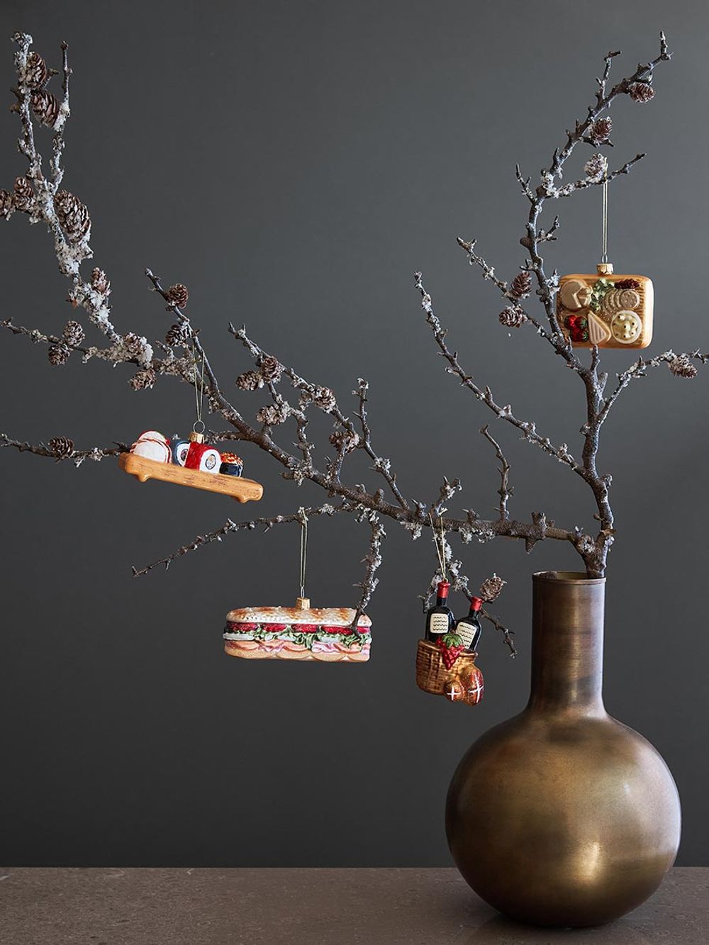 Набор ёлочных украшений Christmas feast из коллекции New Year Essential, 4 шт.