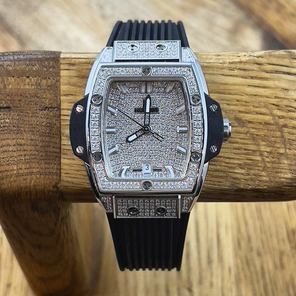 Часы Hublot