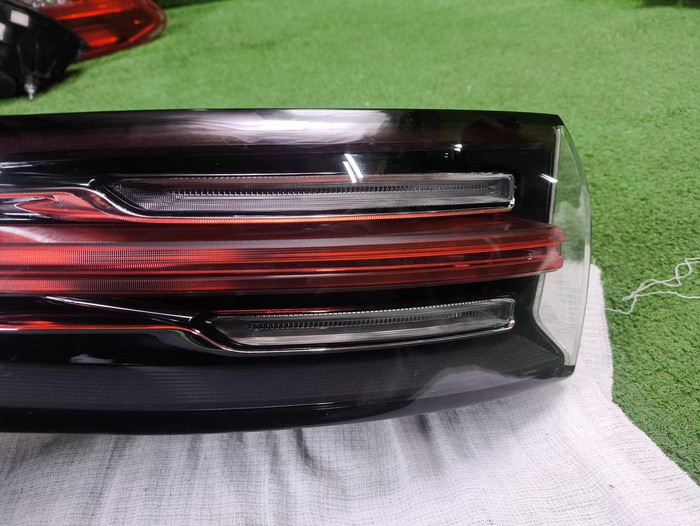 Фонарь левый внешний Porsche Cayenne 3 (2017-2023)