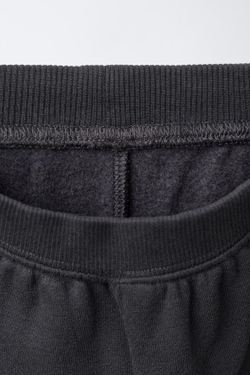 ZARA КОМПЛЕКТ ИЗ ТОЛСТОВКИ И БРЮК-ДЖОГГЕРОВ, ТЕМНЫЙ СВИНЕЦ