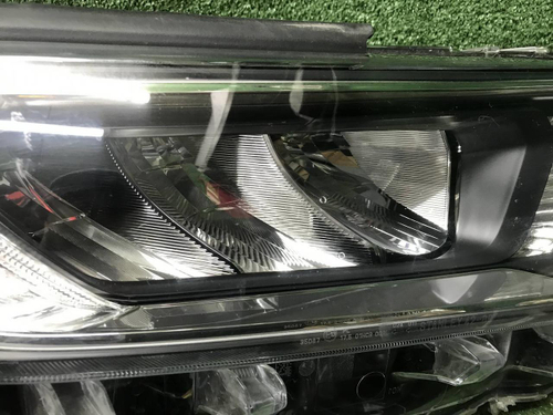 Фара правая Toyota RAV4 5 XA50 (2018-н.в.) LED