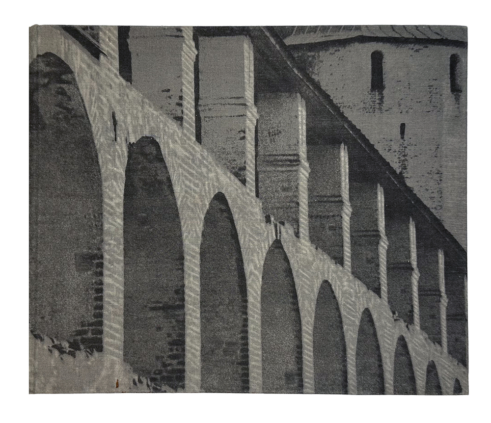 Памятники  древнерусского  зодчества Кирилло-Белозерский монастырь.  М.В. Дмитриенко, альбом 1969г.