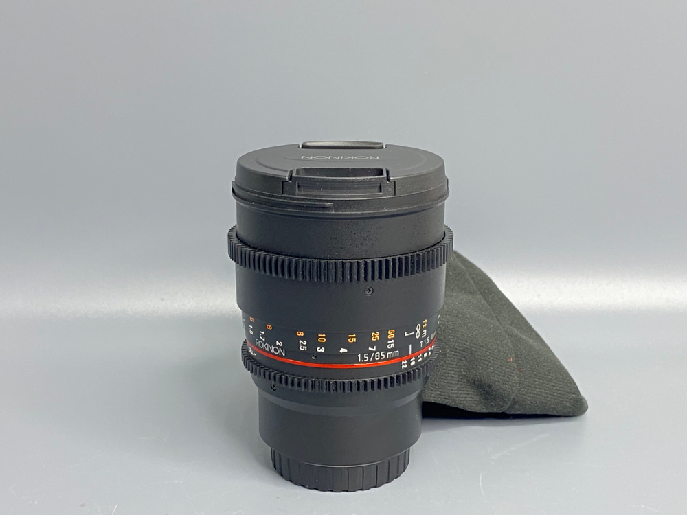 Rokinon 85mm T1.5 AS IF UMC II MFT