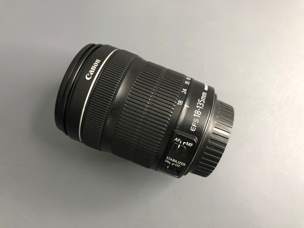 Canon EF-S 18-135mm 3.5-5.6 IS STM