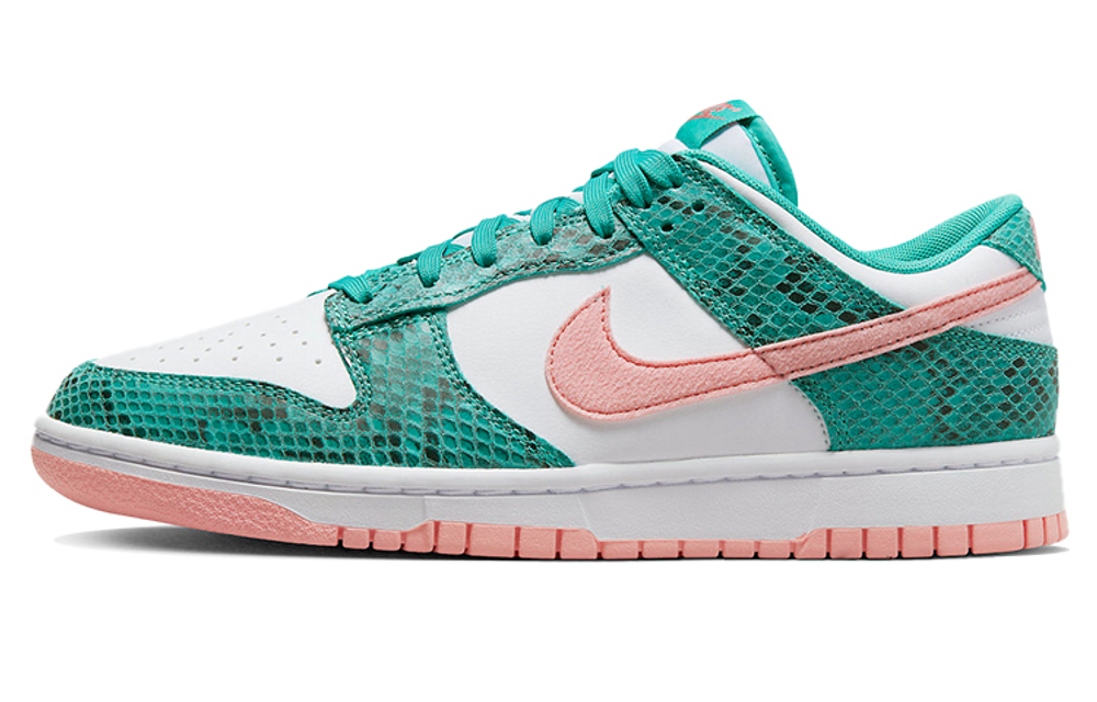 Nike sb dunk low black snakeskin sales