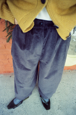 Брюки-бананы из вельвета, графит