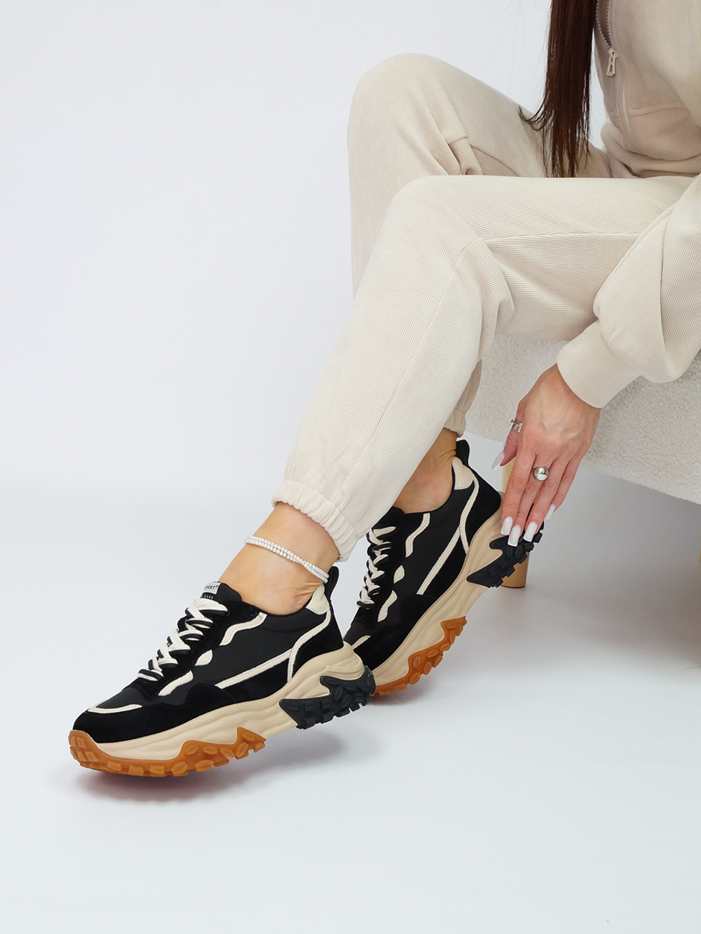 Кроссовки женские демисезонные