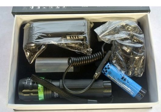 Тактический фонарь с зумом Bailong Police