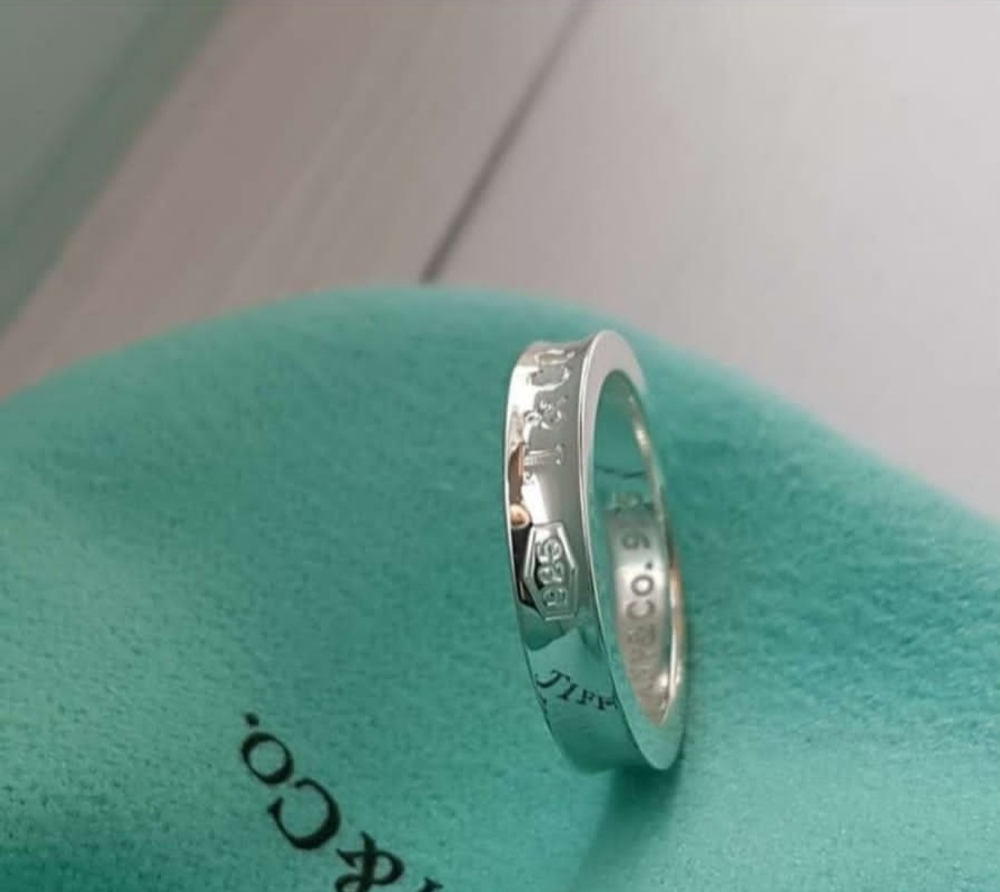 Кольцо из серебра 925 Tiffany, Тиффани. Узкое💠В наличии