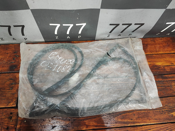 Уплотнитель заднего стекла Chevrolet Cruze Новый Оригинал 96832583