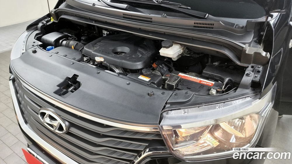 Hyundai The New Grand Starex Van 3-х местный (06.2020)