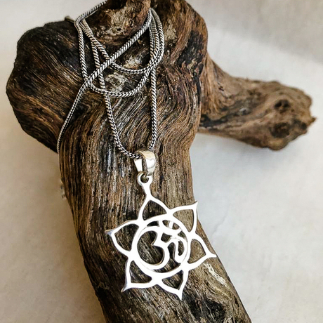 Кулон ОМ, серебро