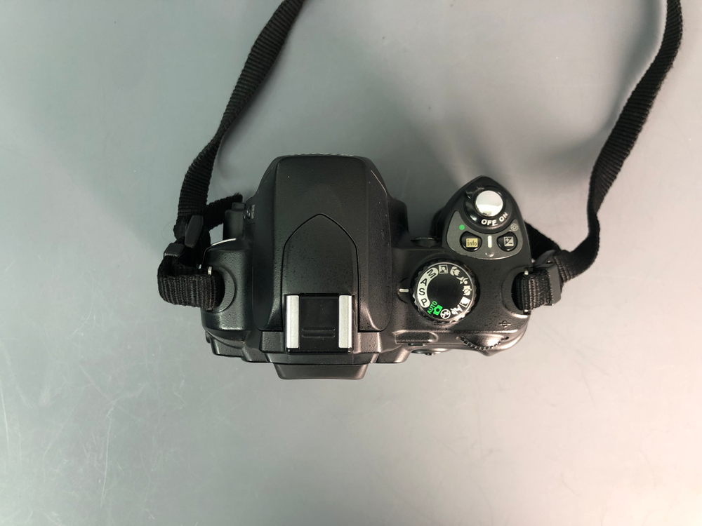 Nikon D40 55.000 кадров