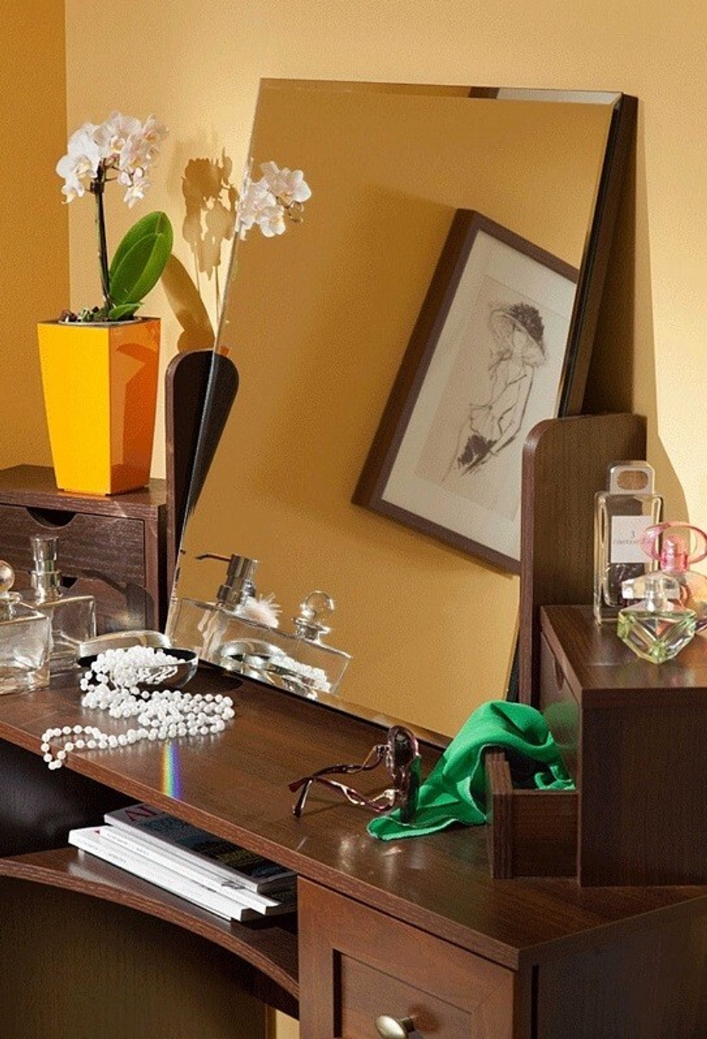 Столик туалетный Sherlock 52, орех