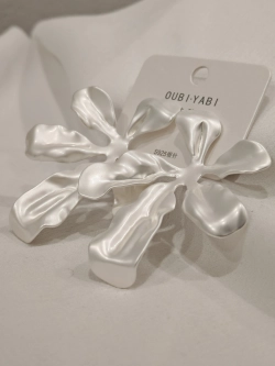 Серьги Oubi Yabi «Жемчужный цветок» Pearl