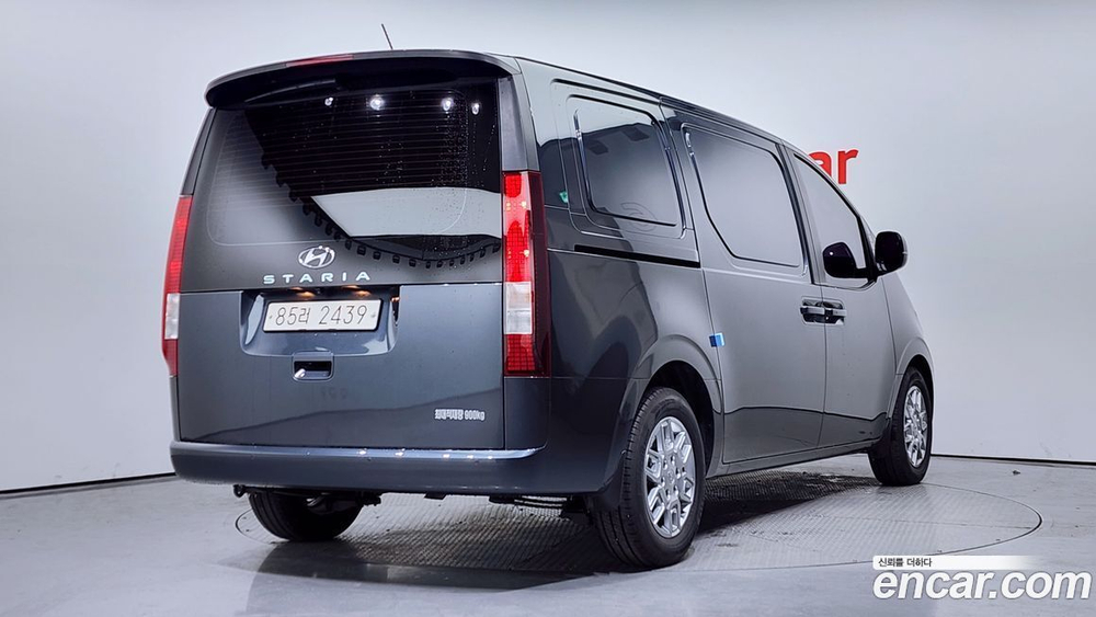Hyundai Staria Cargo 3-х местный (06.2021)