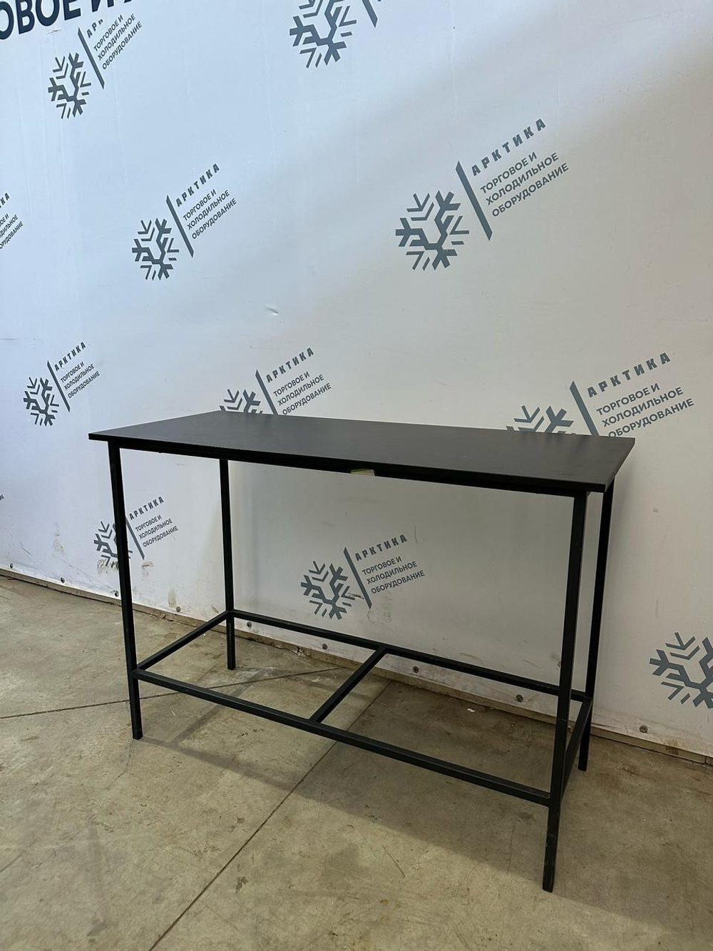 Стол ЛДСП 1200х500х860(черный, основание железо)
