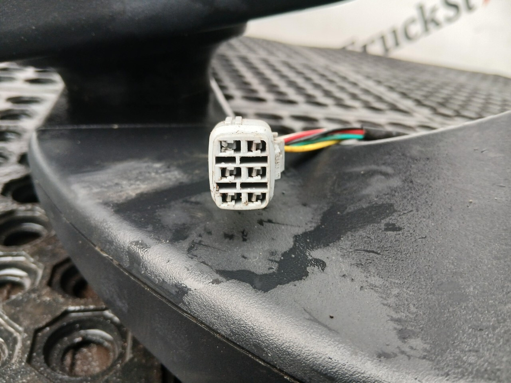 Зеркало заднего вида боковое левое 2023г.