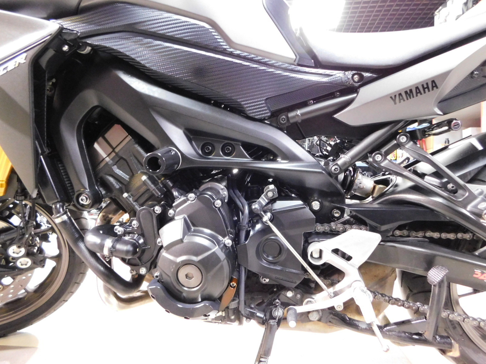 Yamaha MT-09 TRACER RN36J-003038