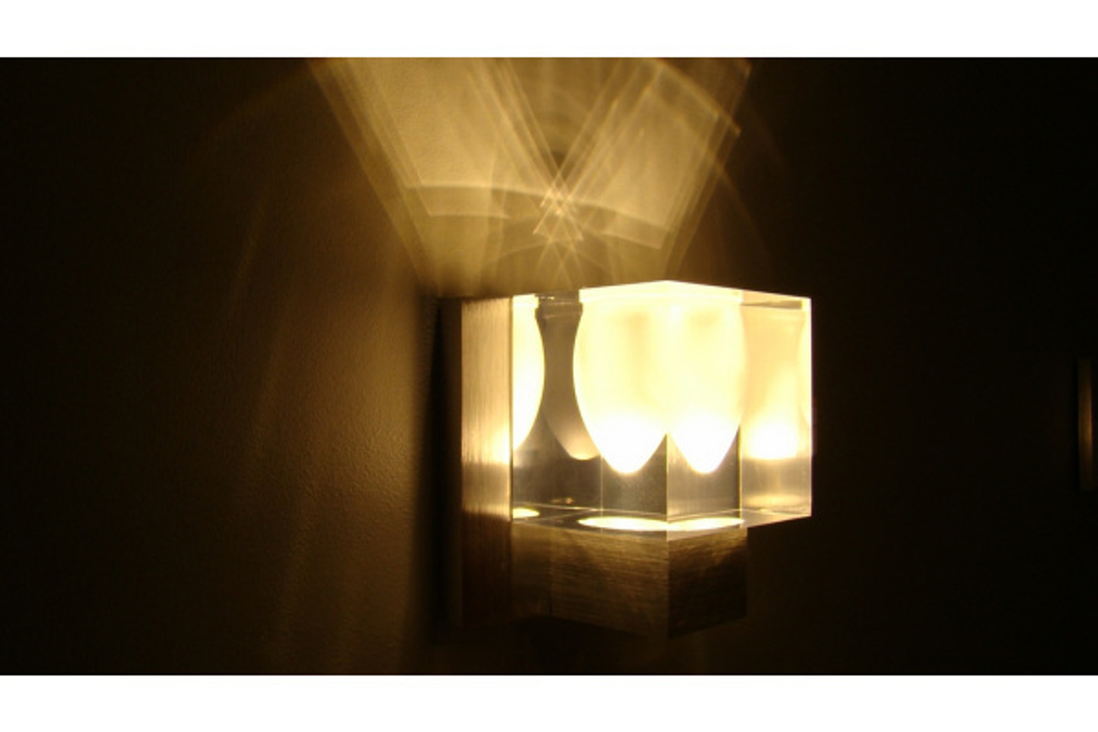 Levitation WW LED светильник накладной 3*1.5W