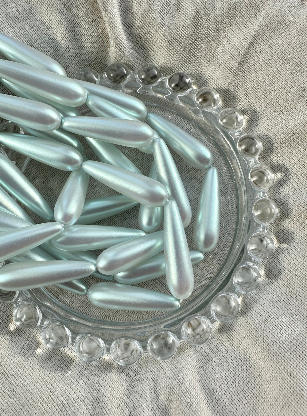 Жемчуг капля 8х28мм, майорка матовая (1шт)