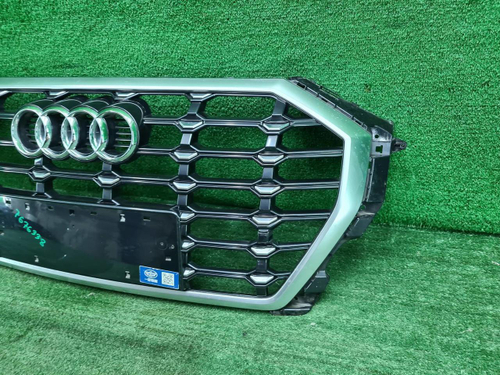 Решетка радиатора Audi Q3 2 (2018-н.в.)
