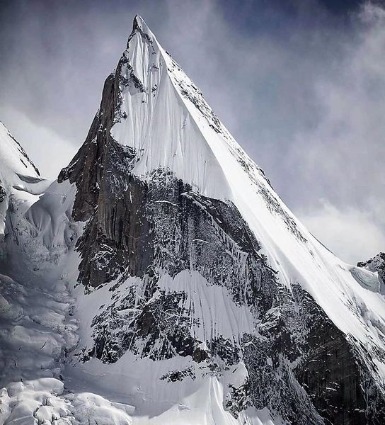 Laila Peak: Королева Каракорума и её ледяное копьё